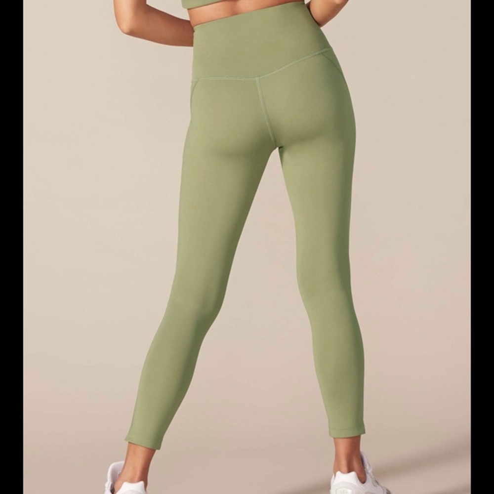 Girlfriend Collective - Compressive High-Rise Legging - Olive